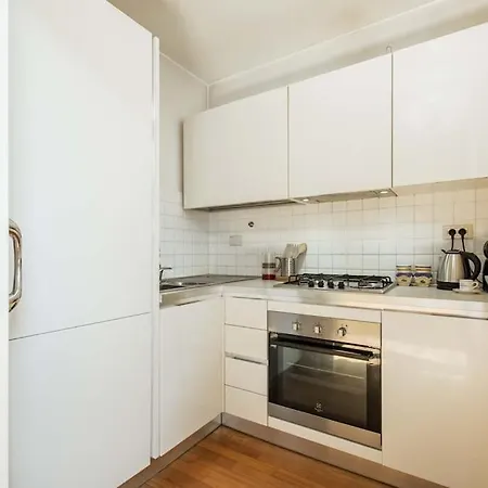 Panoramico Vicino Al Colosseo Apartamento